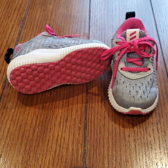 Adidas runners - Picture 2 of 2